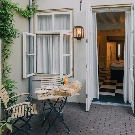 Uylenhof ホテル 4*