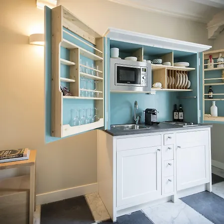 Uylenhof ホテル 4*