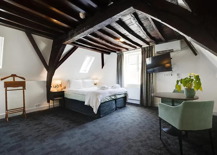 Uylenhof Hotell 's-Hertogenbosch (Den Bosch)